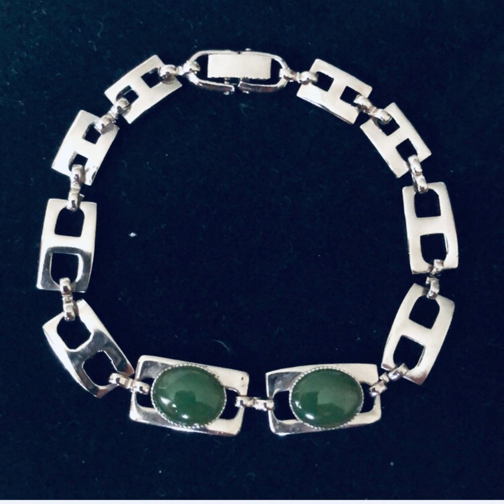Genuine jade and silver bracelet